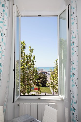 COZY APARTMENT WITH SEA VIEW