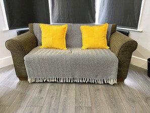 Interior - Luxury King Size Room In Guest House | Vibrant London (London)