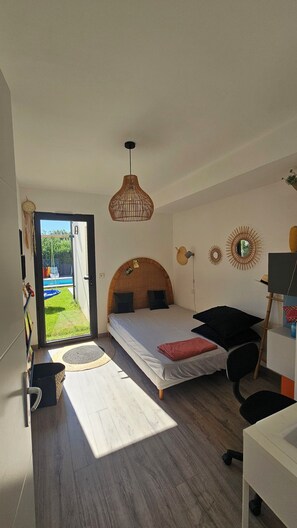 3 bedrooms, iron/ironing board, WiFi, bed sheets - Hillside family home (Castanet-Tolosan)