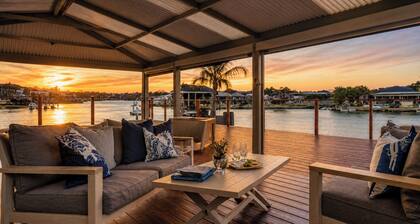 Waterfront Canal Escape with Private Jetty