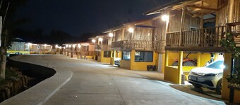 Simple & Comfortable resort for seniors and family travelers