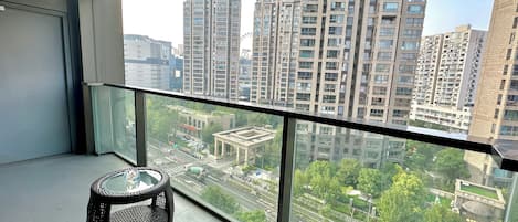 Luxury Apartment, Canal View | Terrace/patio