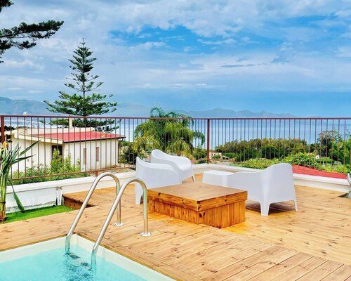 Panoramic Villa with Infinity Pool – Relax and Comfort in Sicily