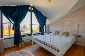 Deluxe Loft, Sea View | 2 bedrooms, Frette Italian sheets, premium bedding, down duvets - Deniz Loft Fethiye (Fethiye)