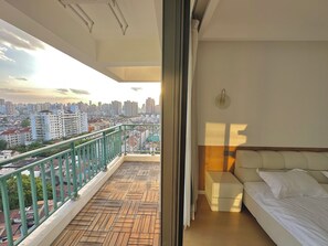 Apartemen Superior, pemandangan kota | Teras/patio