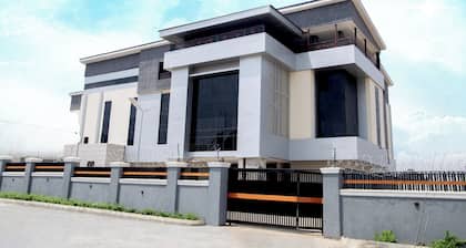 Skyline View Hotel and Suites