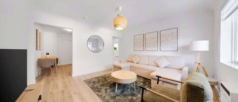 Téléviseur, bureau