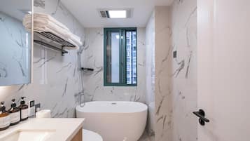 Apartment, City View | Bathroom