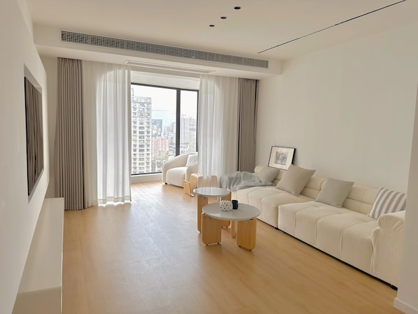 Living area - Zhome-Riverside Garden 2-Near the Bund (Shanghai)