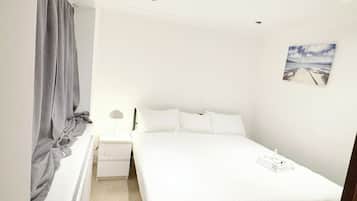 Rumah | 3 kamar tidur, setrika/meja setrika, Wi-Fi gratis, dan seprai linen