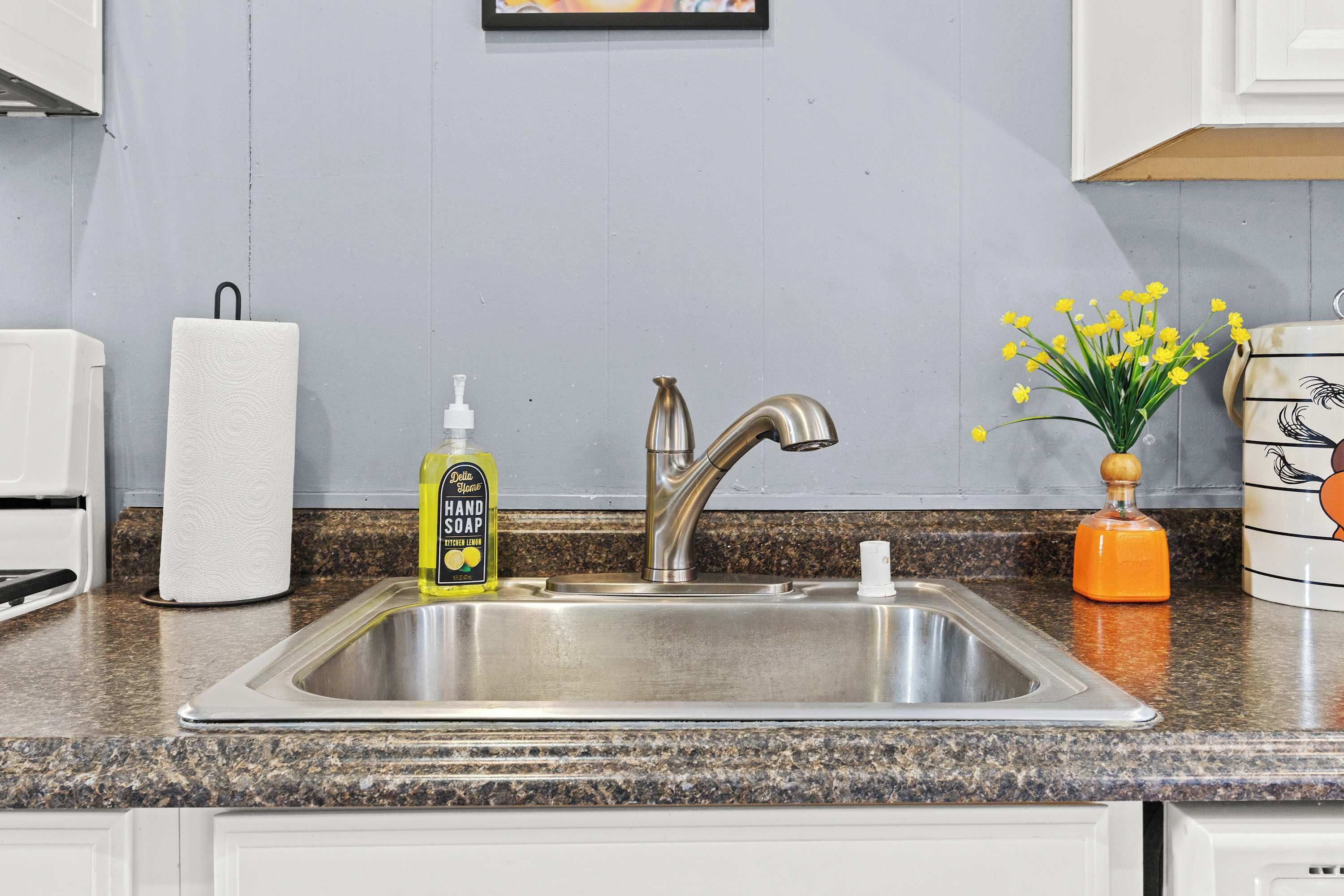 Kylskåp, mikrovågsugn, ugn och spishäll