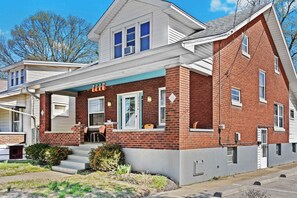 Exterior - Prime Location Home | Mins Only to Churchill Downs (Louisville)