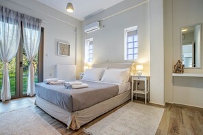 2 chambres, fer et planche à repasser, Wi-Fi gratuit, draps fournis