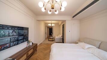 3 chambres, lits bébé (gratuits), Wi-Fi gratuit, draps fournis