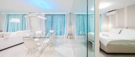 Apartment, 1 Bedroom, Smoking, Balcony | Dining