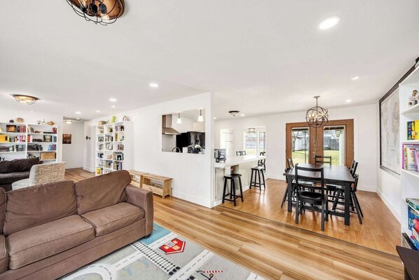 Interior - Spacious Family Retreat in Coeur d'Alene (Coeur d'Alene)