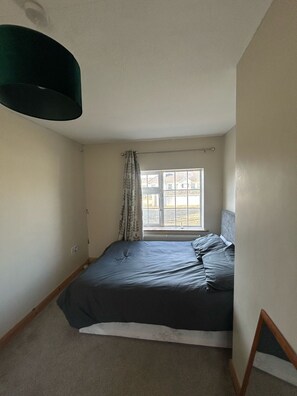3 bedrooms, desk, iron/ironing board, travel cot