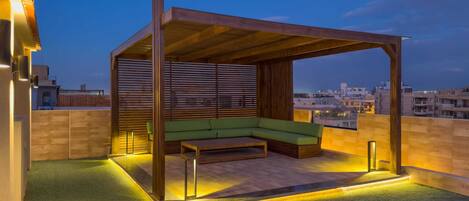 Basic Apartment | Terrace/patio