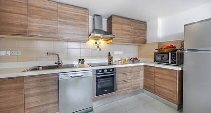 Marathon Beach Apartment With Shared Pool