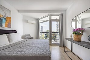 Apartment, 2 Bedrooms, Balcony, Ocean View - Marathon Beach Apartment With Shared Pool (Limassol)