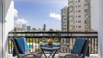 Appartement, 2 chambres, balcon, vue océan | Balcon