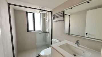 Appartamento familiare, vista città | Bagno