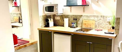 Micro-ondes, plaque de cuisson