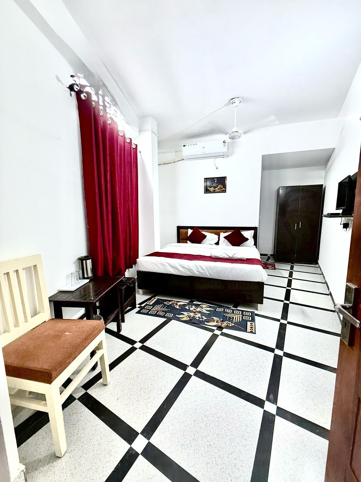 Deluxe Room, City View | Free WiFi