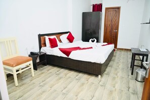 Deluxe-Zimmer, Stadtblick | Kostenloses WLAN