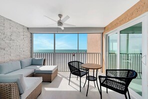 Interior - Dolphin Way on Bonita Beach (Bonita Springs)
