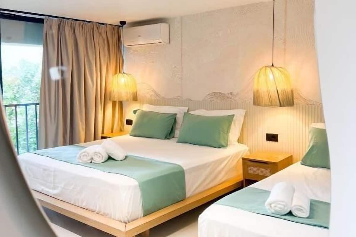 Deluxe Triple Room