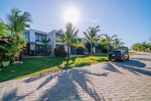 Two-Bedroom Apartment with Private Pool - Fumba Town Private Residences (Kombeni)