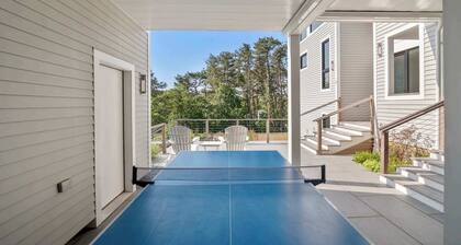 Coastal Luxury Near Wellfleet's Best Beaches