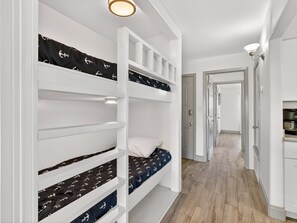 1 makuuhuone, silitysrauta/-lauta, ilmainen Wi-Fi, vuodevaatteet