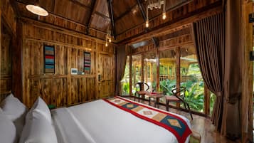 Luxury Double Room, Balcony, Mountain View | Minibar, in-room safe, iron/ironing board, free WiFi