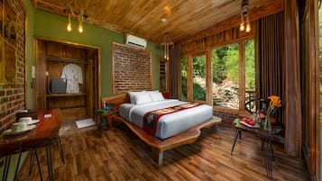 Traditional Double Room, Balcony, Mountain View | Minibar, in-room safe, desk, iron/ironing board