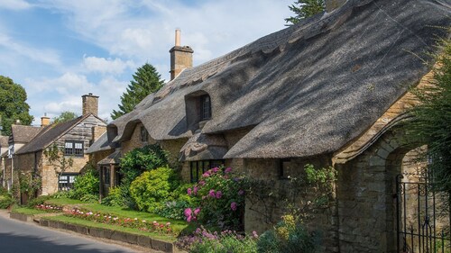 The Studio Cottage - pet friendly in Broad Campden near Chipping Campden
