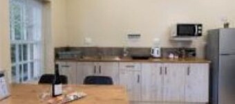 ควีนส์ เรสซิเดนซ์ บาย บอน โรงแรม