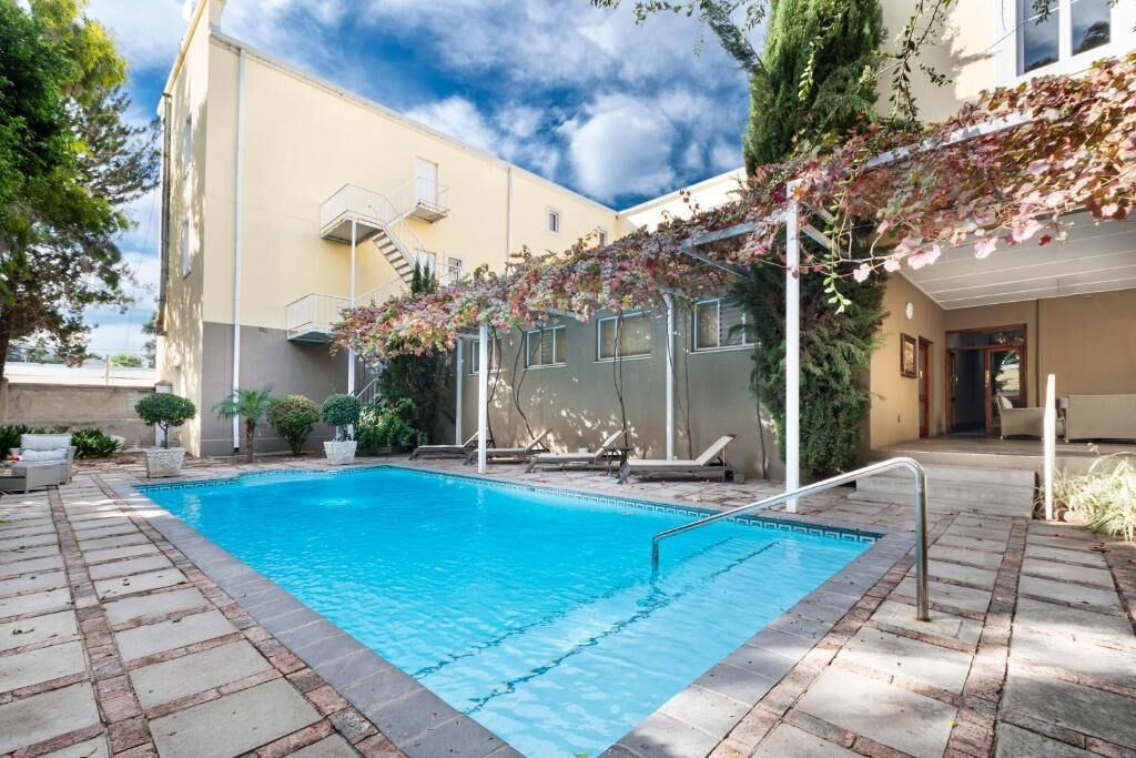 Outdoor pool, pool umbrellas, pool loungers