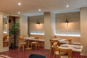 Free daily buffet breakfast  - LAHORE TBILISI HOTEL (Tbilisi)