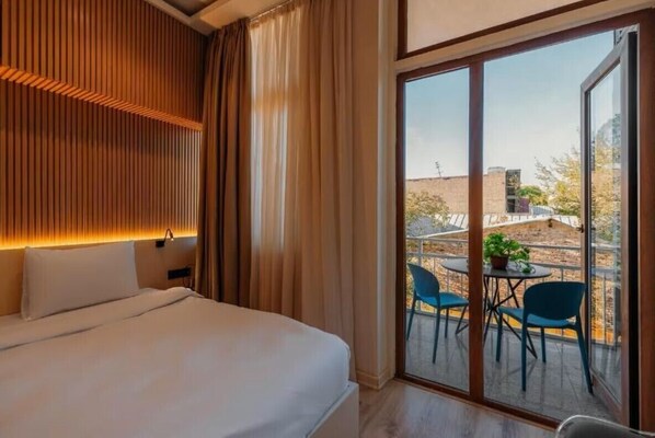 Blackout curtains, iron/ironing board, free WiFi