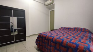 3 chambres, bureau, fer et planche à repasser, Wi-Fi gratuit