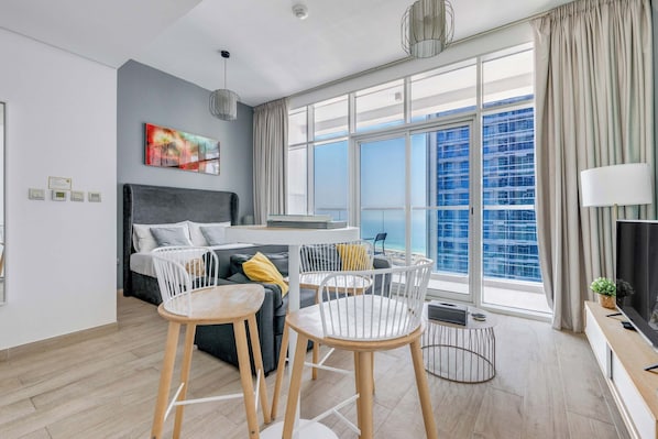 Family Apartment, Balcony, Sea View | 1 bedroom, iron/ironing board, free WiFi