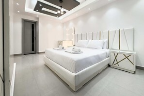 Basic Apartment | 3 bedrooms, iron/ironing board, bed sheets - Xuru Stays I The Bold & Bright 3bdr Apt. 15 Min To Airport (Cairo)