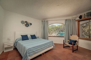 3 chambres, fer et planche à repasser, Wi-Fi gratuit, draps fournis