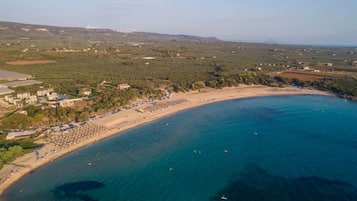 5 habitaciones, escritorio y acceso a internet