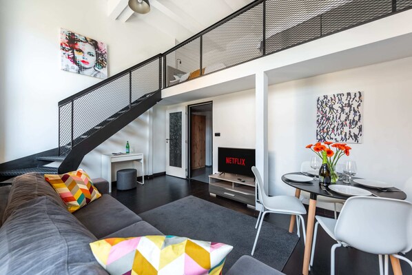 TV, offices - Loft duplex studio in Prague Center (Križíkova small)