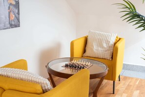 Interior - Spacious 4 bedroom apartment near National Museum (Prague)