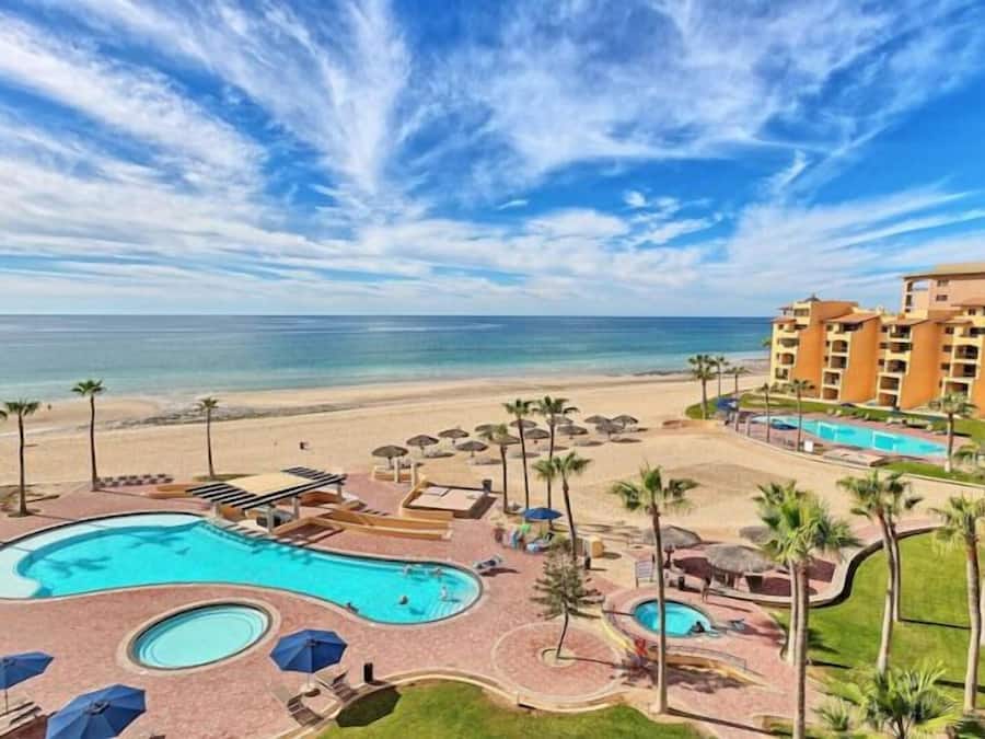 Penthouse, 1 Bedroom, Ocean View, Beachfront | Blackout drapes, iron/ironing board, free WiFi, bed sheets