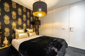 3 bedrooms, iron/ironing board, WiFi, bed sheets - Juniper Apartment, Alfama, Lisbon (Lisboa)